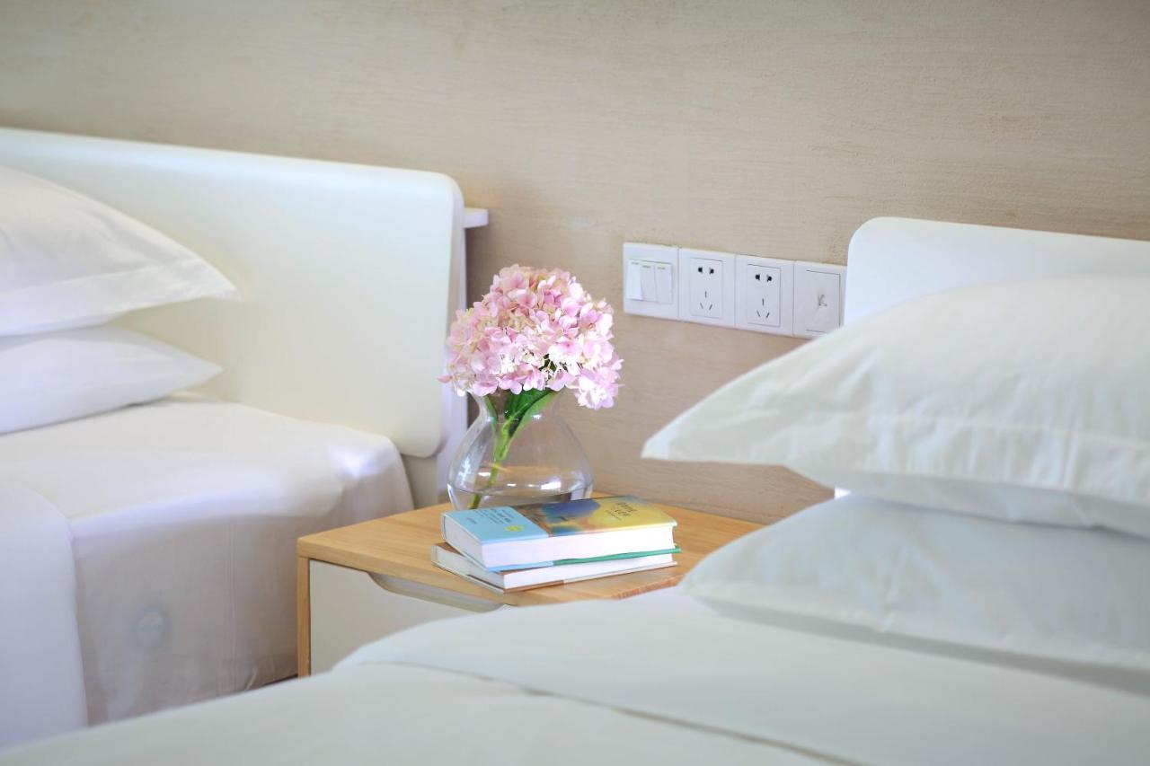 Care Residential Hotel Haikou  Esterno foto
